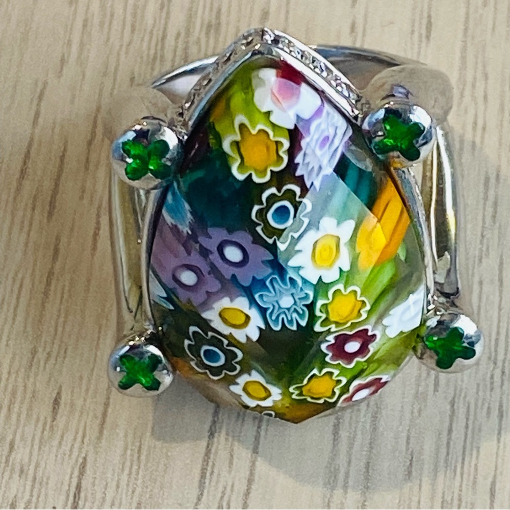 Turtle Back Ring w/ Flowers Slipping Into Acrylic, Size 7.5-8